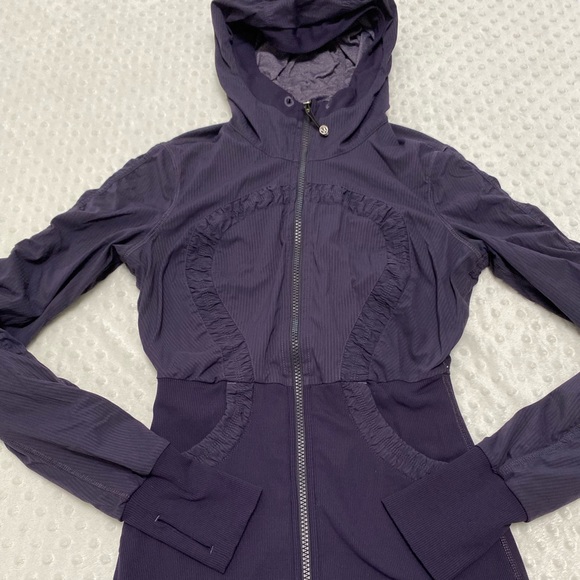 Lululemon Dance Studio Reversible Jacket (size 4) - Picture 4 of 11